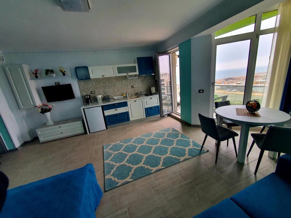Alezzi Majestic Apartments 97 Неводарі Екстер'єр фото